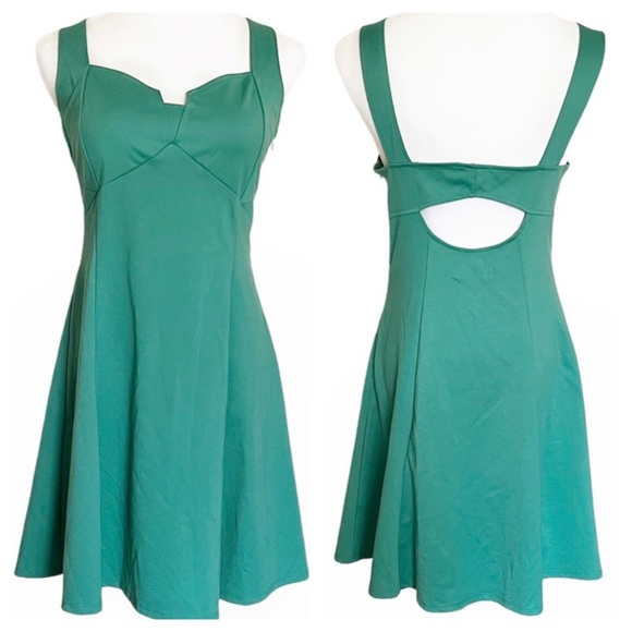 JustFab Dresses & Skirts - Skater Emerald Green Fit & Flare Cut Out  Sleeveless Green Flirty JustFa…